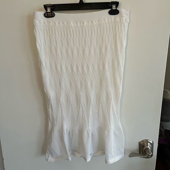 BNWOT DVF Ava Knit Skirt - size XL - Picture 2 of 9